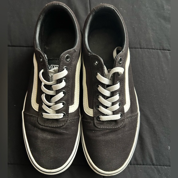 Vans, women’s size 9.5 - Picture 2 of 3